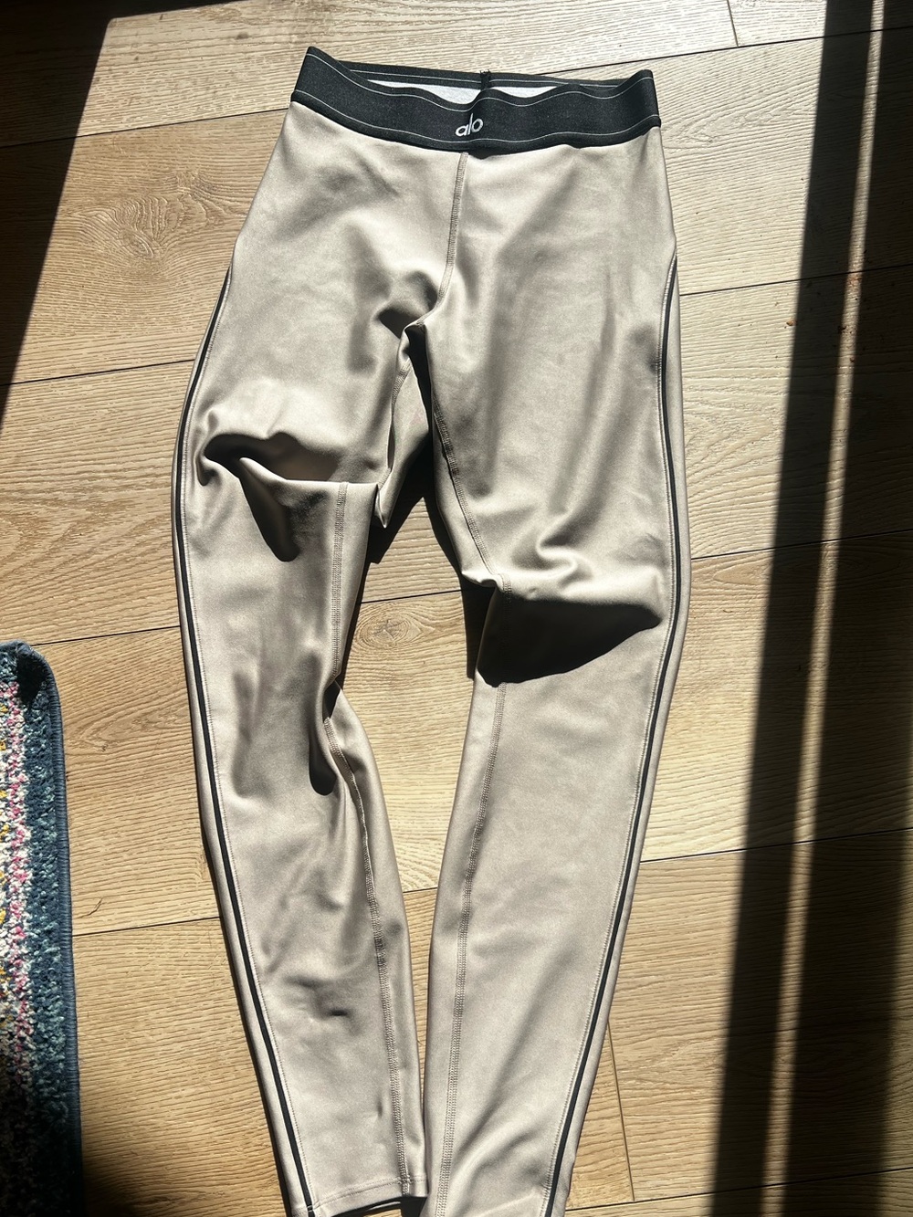ALO airlift leggings- gravel